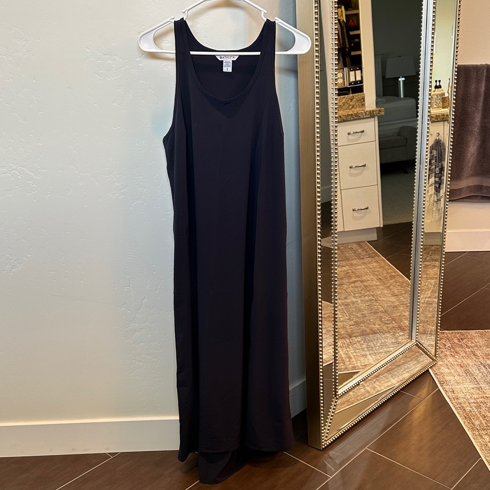 Athleta Navy Sleeveless Maxi Dress